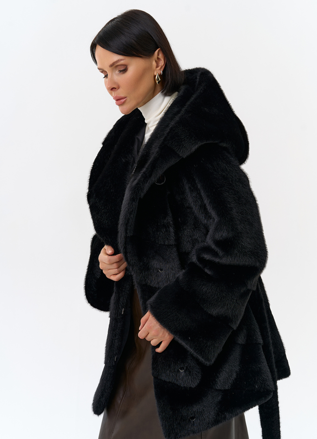 Женская шуба из эко меха с капюшоном модель № 32054 универмаг малина