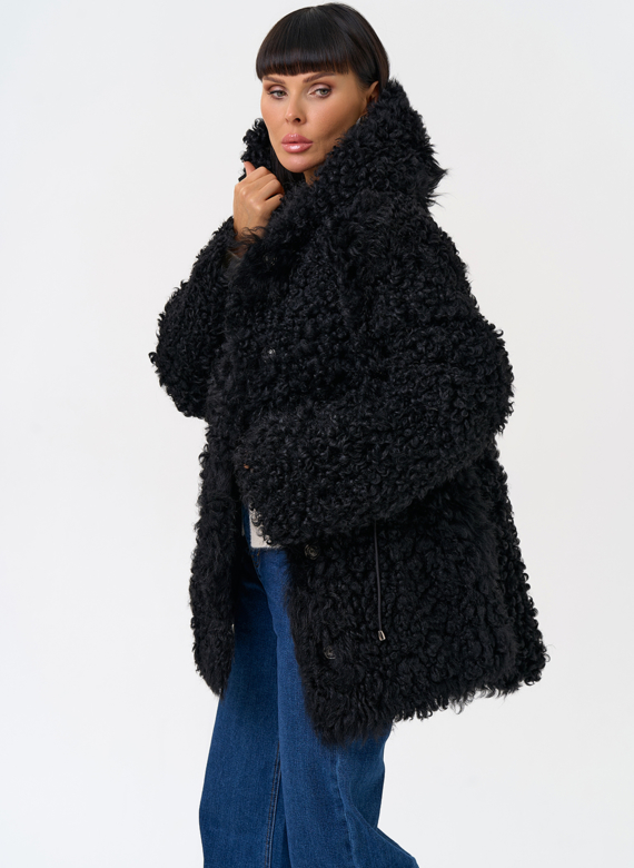 Женская двухсторонняя дубленка с капюшоном