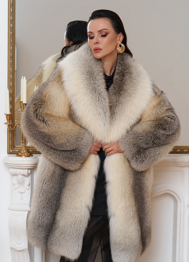 фото Женская шуба из меха лисы модель № 29458