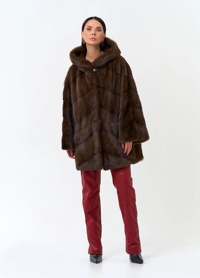 Женская шуба из меха норки с капюшоном модель № 34135 универмаг малина фото