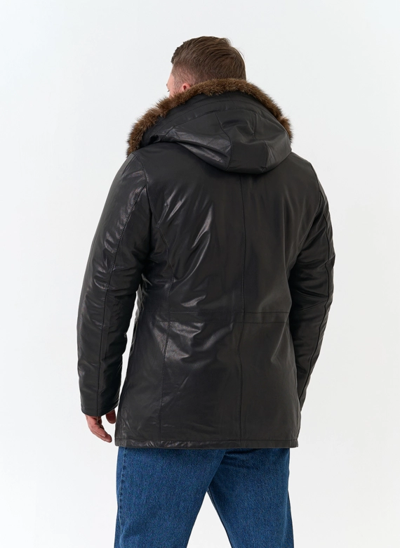 Мужская куртка с капюшоном на мехе из волка фото