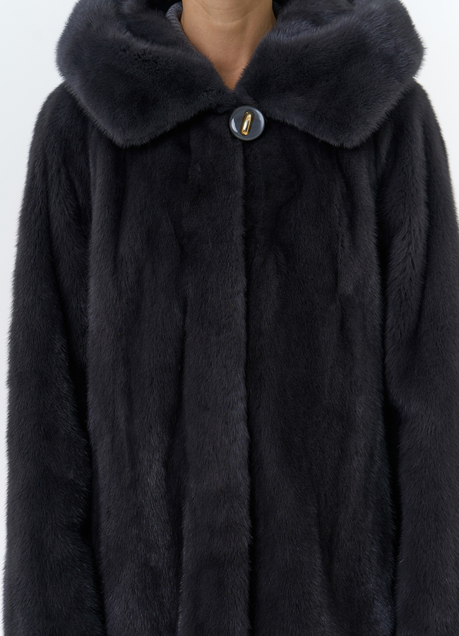 Женская шуба из норки силуэта баллон с капюшоном модель № 24750 универмаг малина