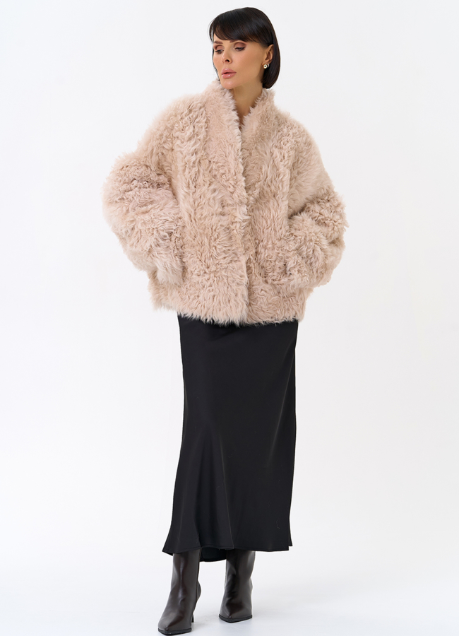 Женская короткая двухсторонняя дубленка  модель № 31854 универмаг малина