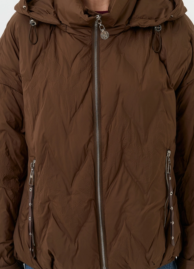 Женская куртка с капюшоном в коричневом цвете модель № 32504 универмаг малина