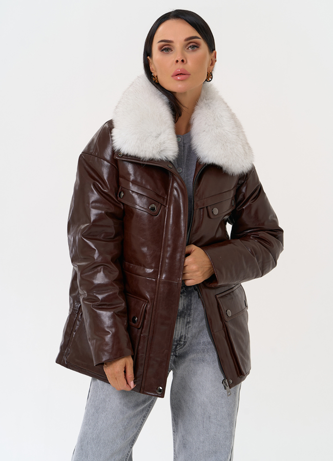 Коричневый кожаный пуховик модель № 31570 меха малина