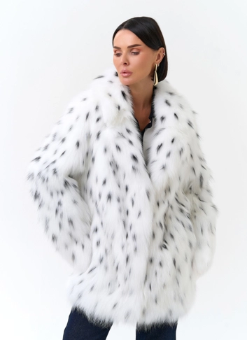 Шуба из меха лисы с инкрустацией под рысь