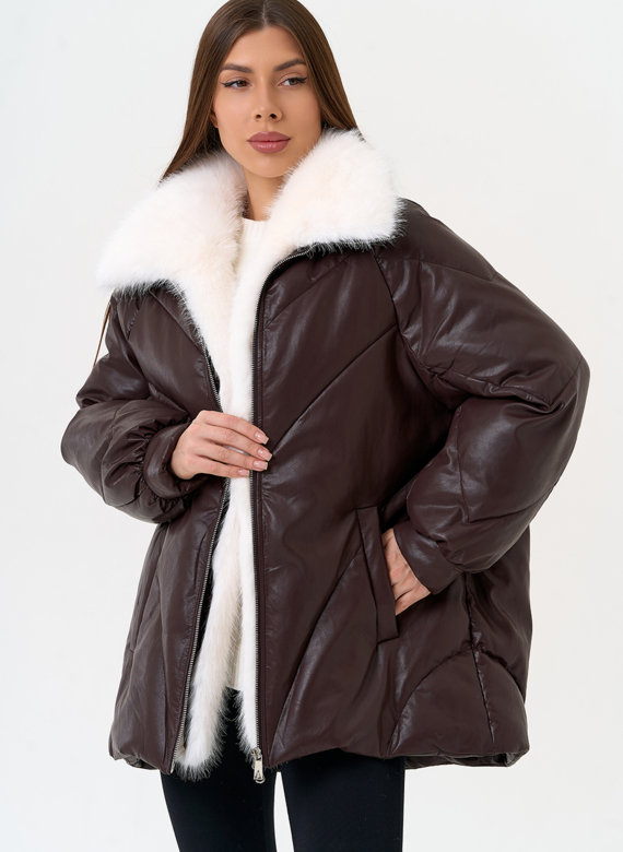Женский пуховик из эко кожи коричневого цвета