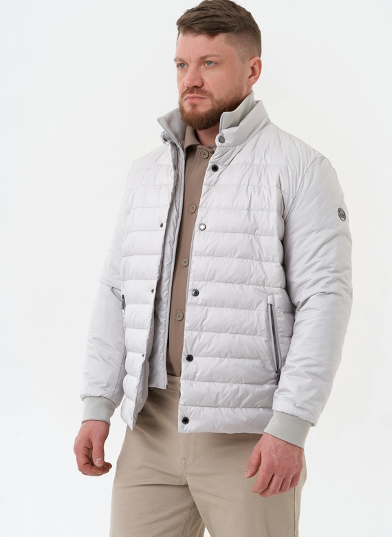 Мужская куртка серого цвета